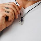 שרשרת JUST BE תליון אנזו יפני לגבר